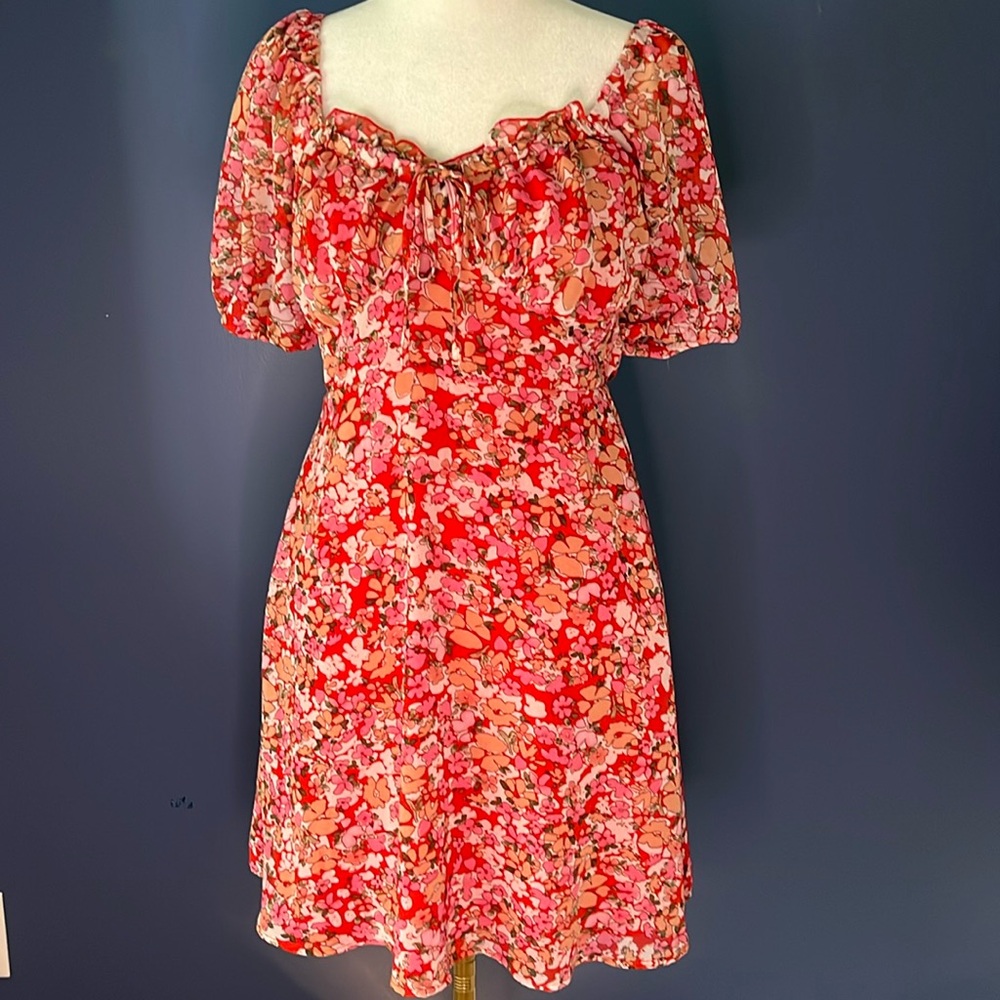 Q + A Los Angeles cute peasant style dress, flow skirt, lined except for sleeves